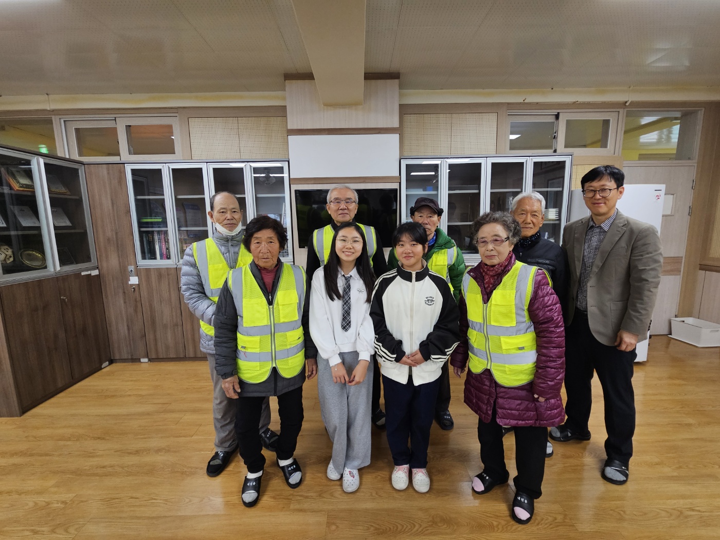 아동스쿨존 지킴이 참여 어르신 초청 차담회 사진